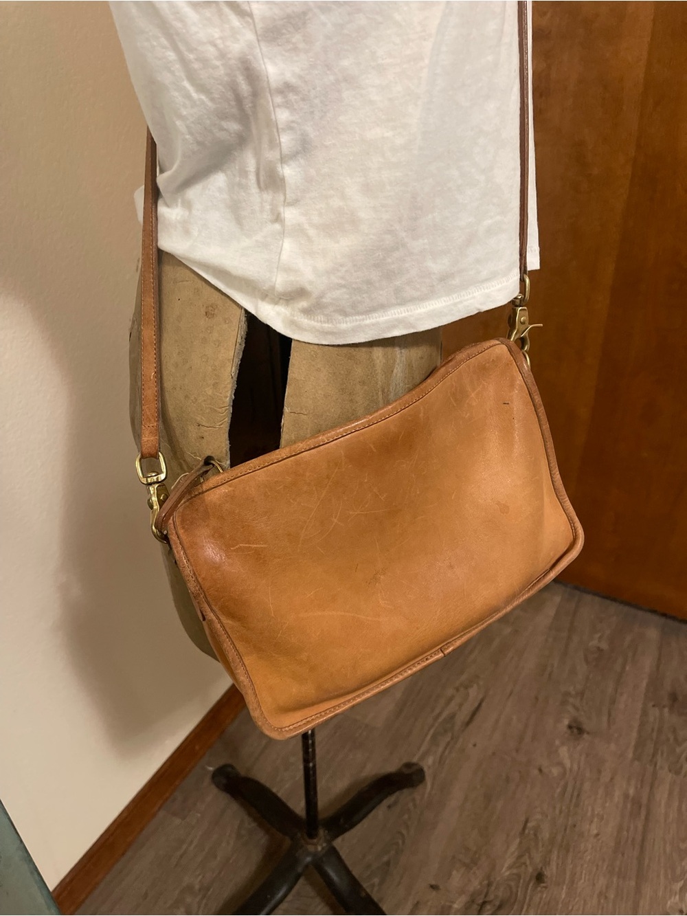 Vintage Coach Tan Leather Companion Bag 70’s Made in NYC - Picture 12 of 16